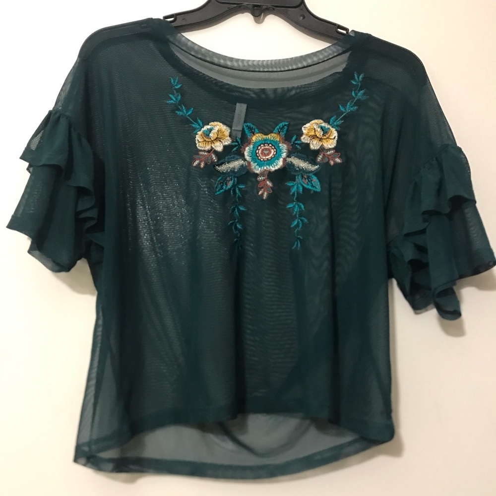 beautiful green xhilaration blouse size S - Picture 2 of 7